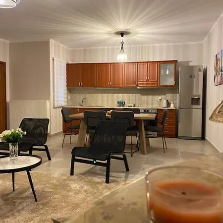 Casabella Apartment *